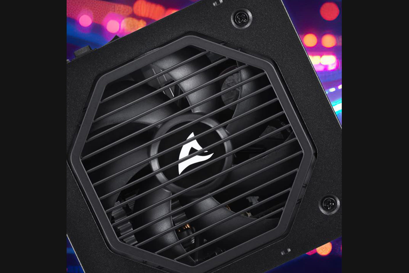 4668227-Tile-3-Sharkoon-P20