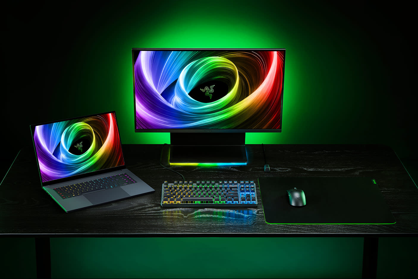 4715799-Tile-2-Razer-Blade-16