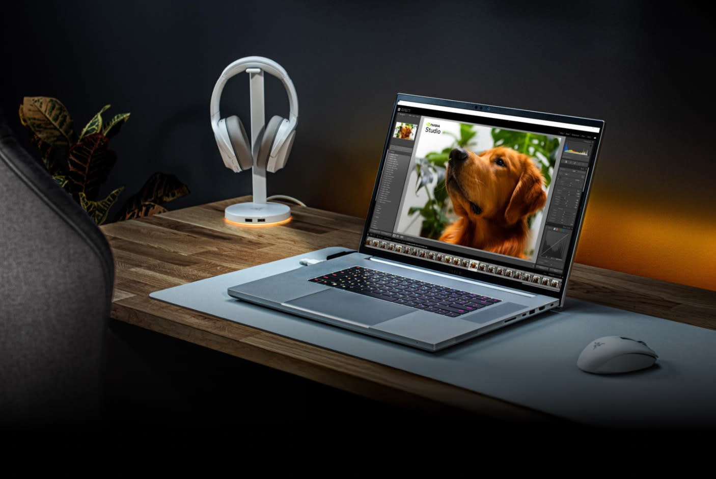 4715918-Tile-6-Desktop-Level-Connectivity