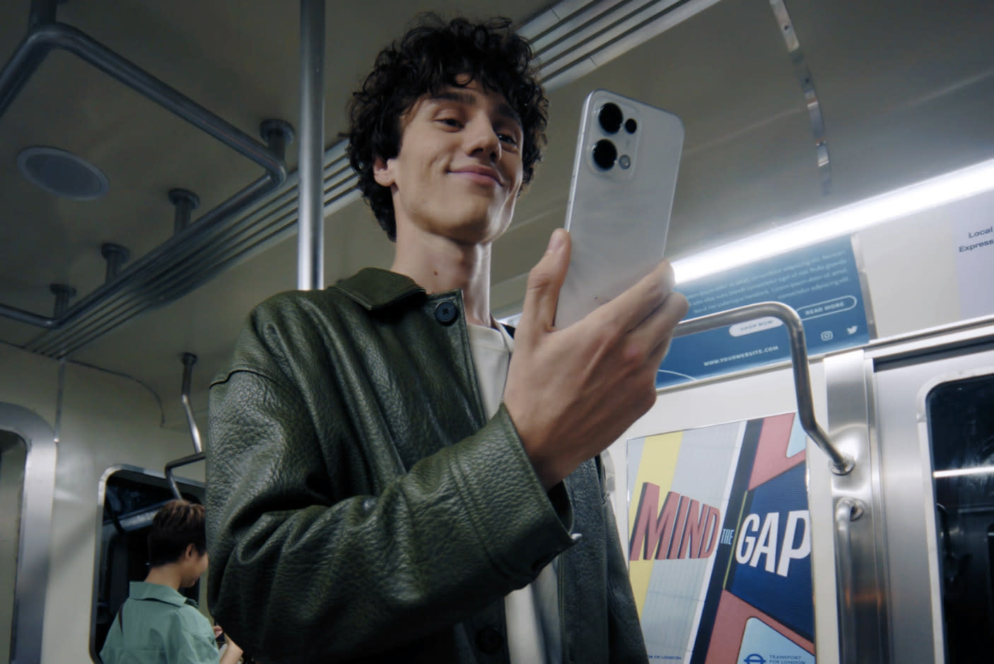 4716507-Tile-8-Circle-to-Search