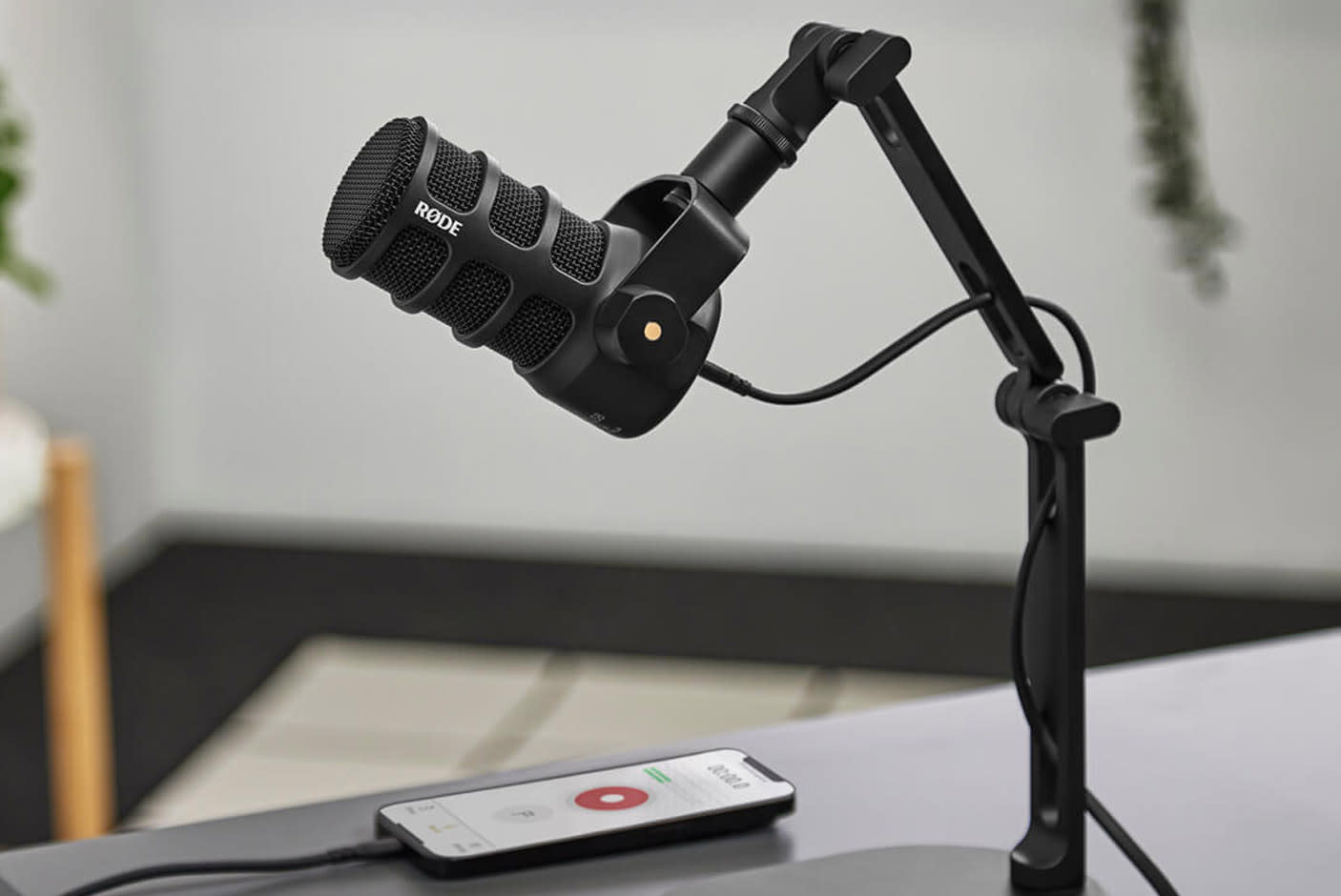 4718453-Tile-1-Mount-Up