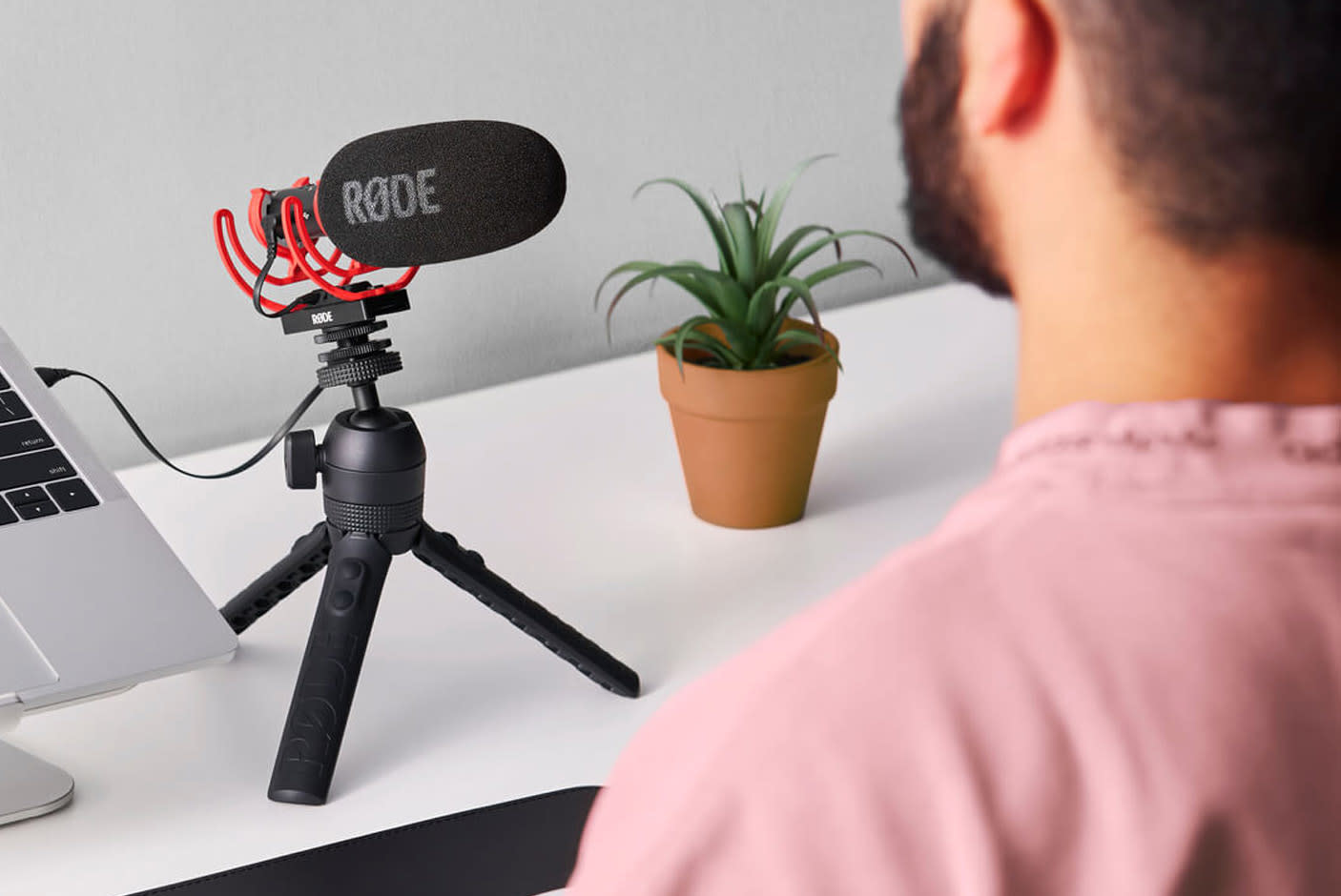 4718518-Tile-4-RODE-Central