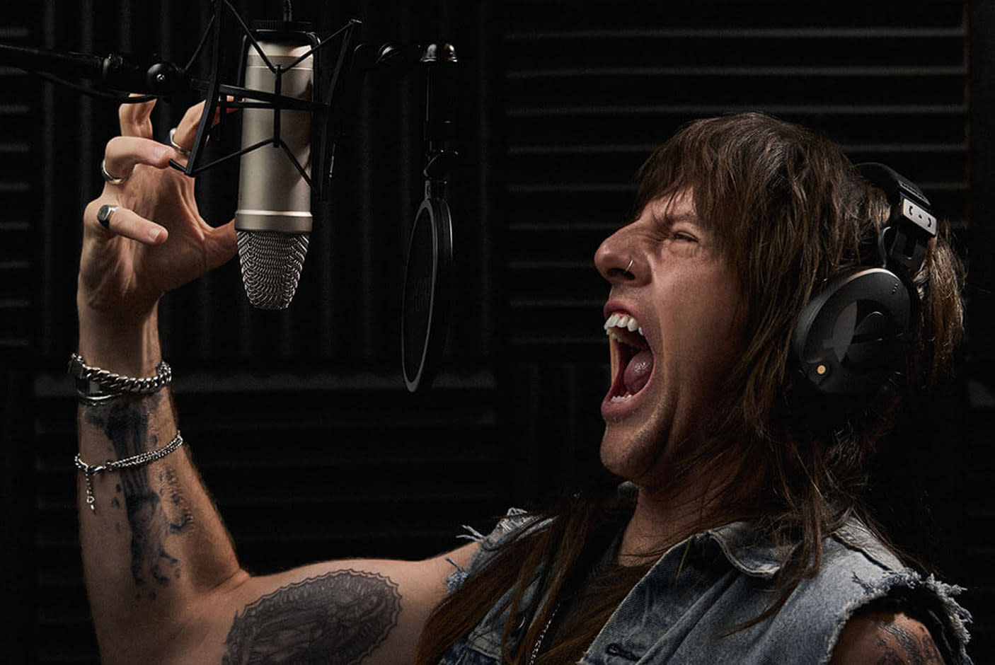 4718526-Tile-5-Unclippable-Microphone