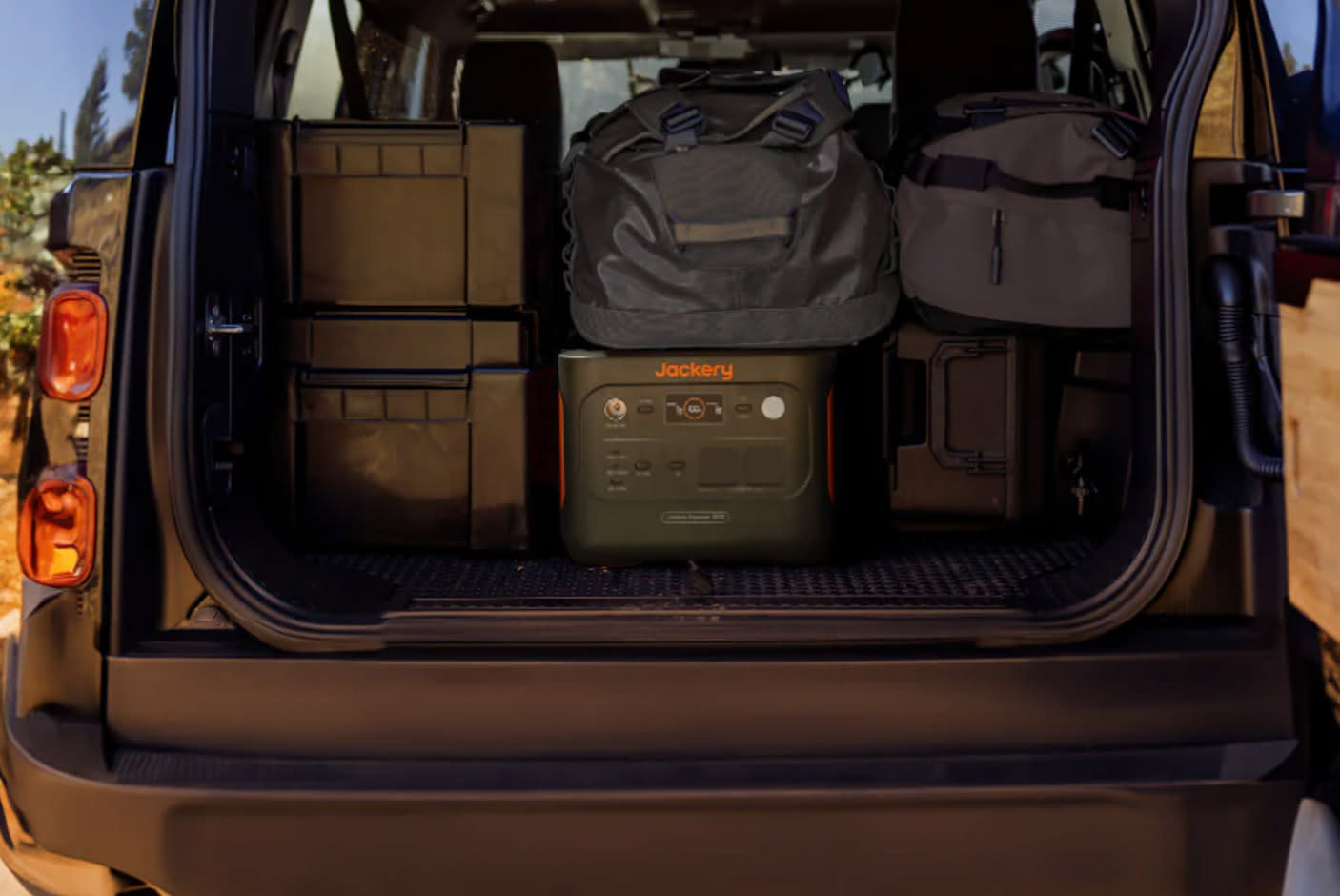 4728343-Tile-5-Compact-Power