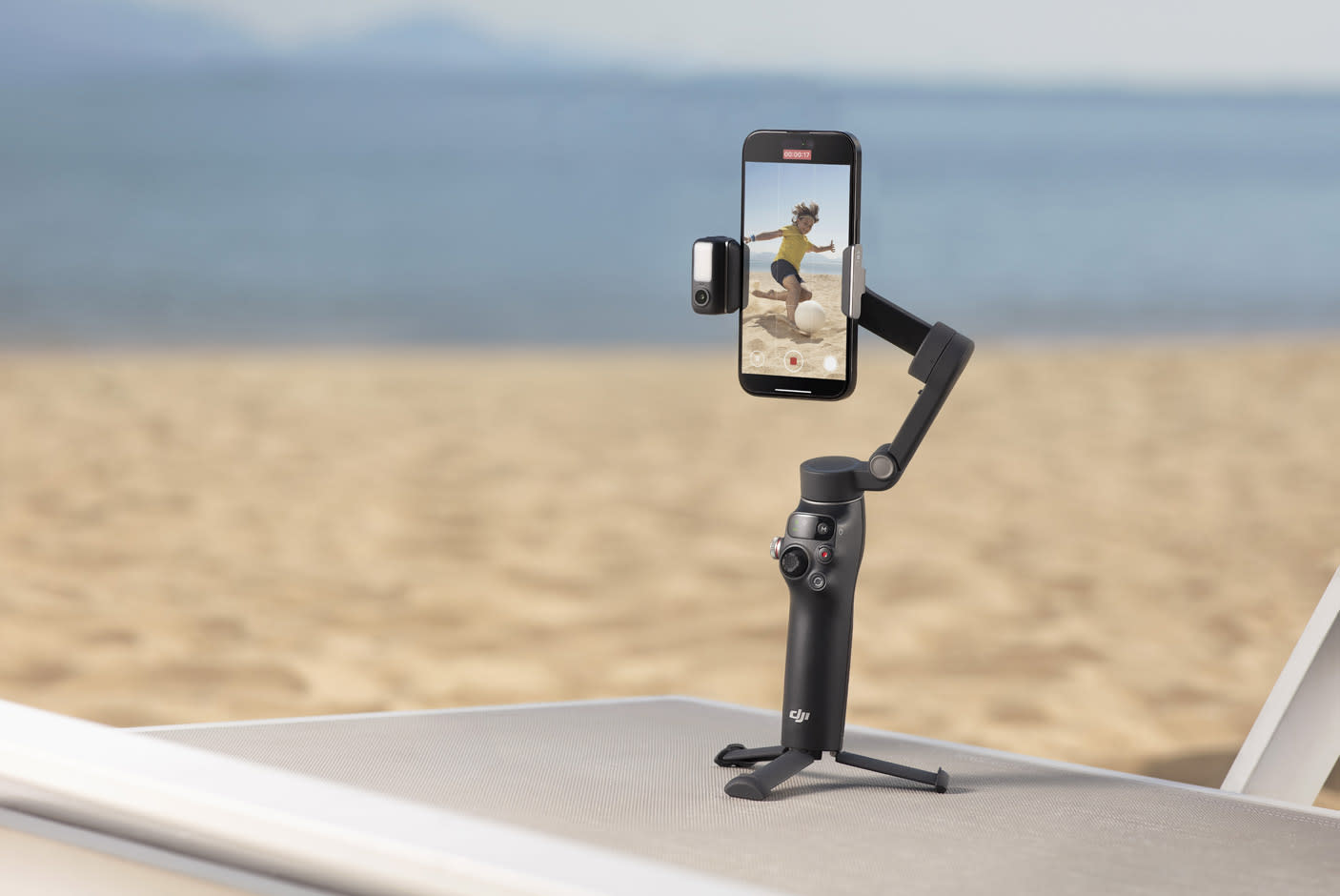 4729013-Tile-1-Integrated-Follow-Focus