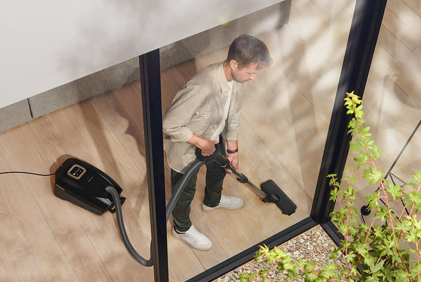 4730615_TILE2_e9e8e8