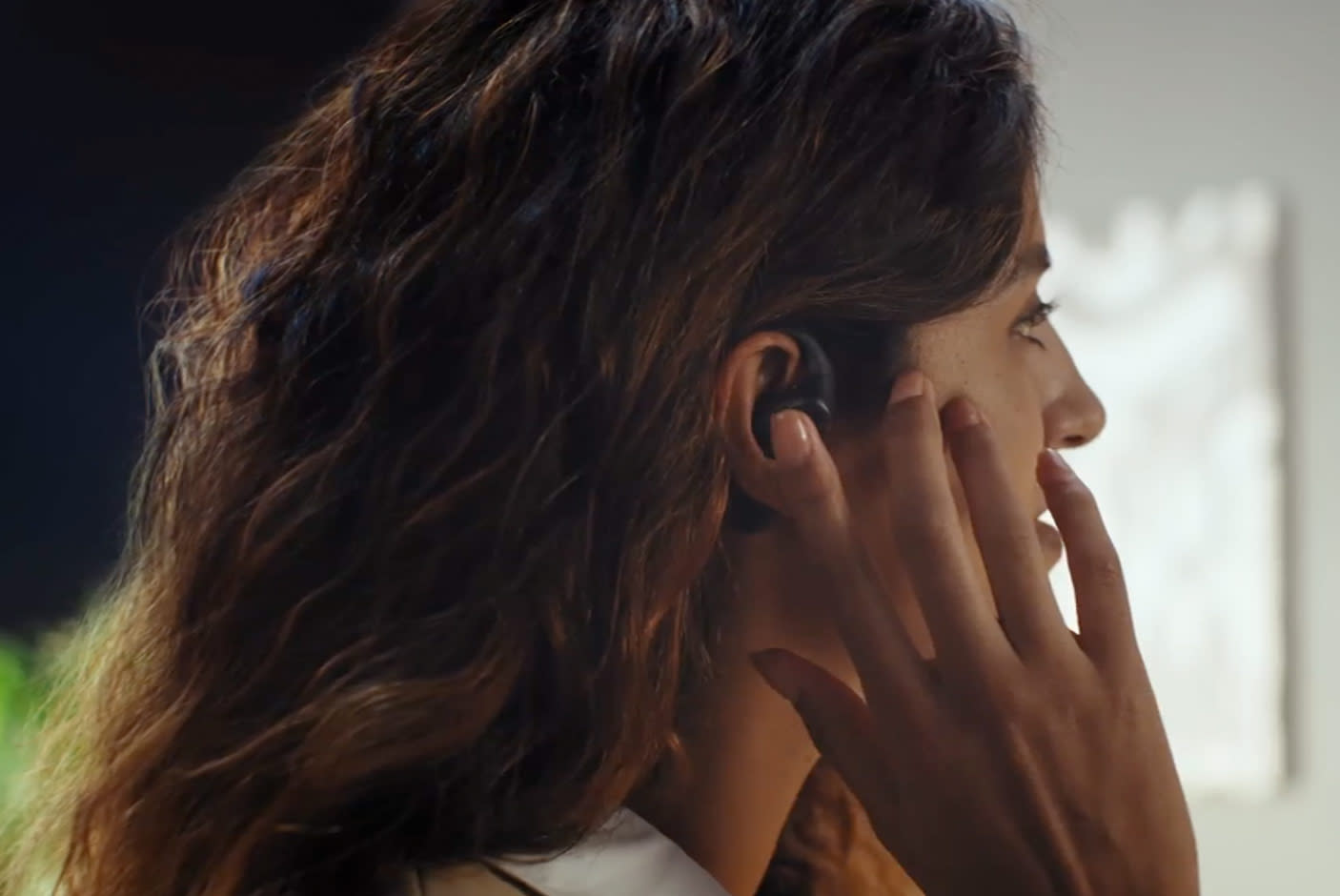 4758897-Tile-10-Ultra-Long-Range-Connection