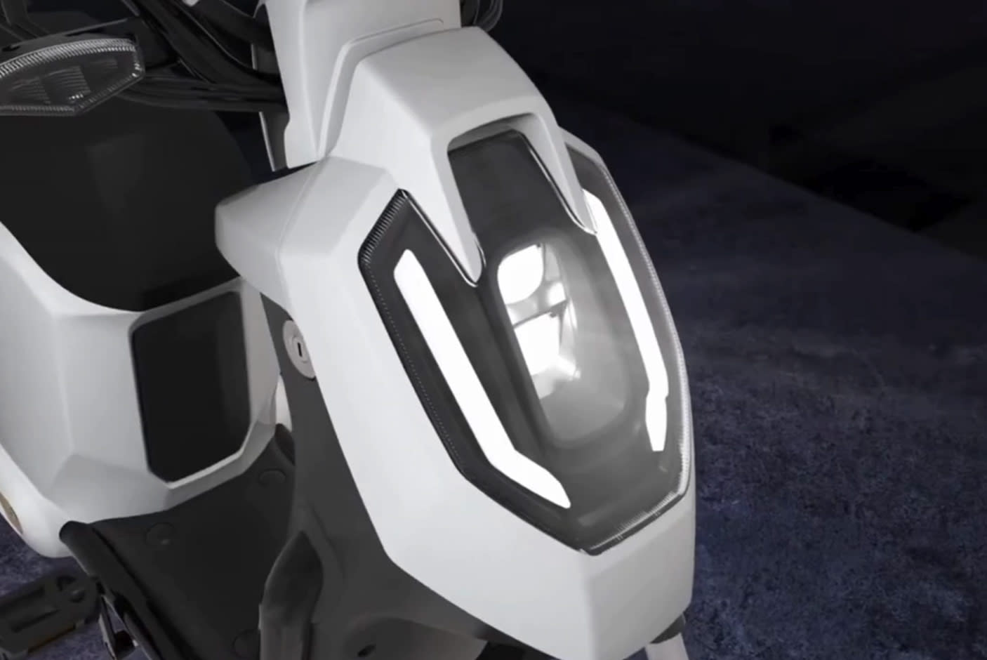 4783026-Tile-2-EMW-portable-iDou