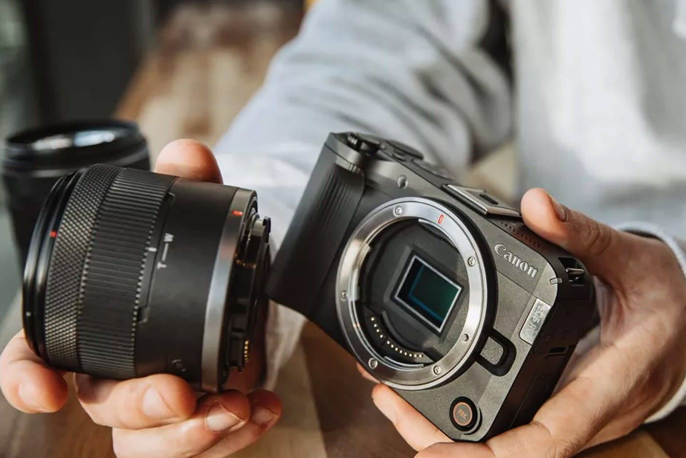 4786475-Tile-3-Canon-RF-S-14-30mm