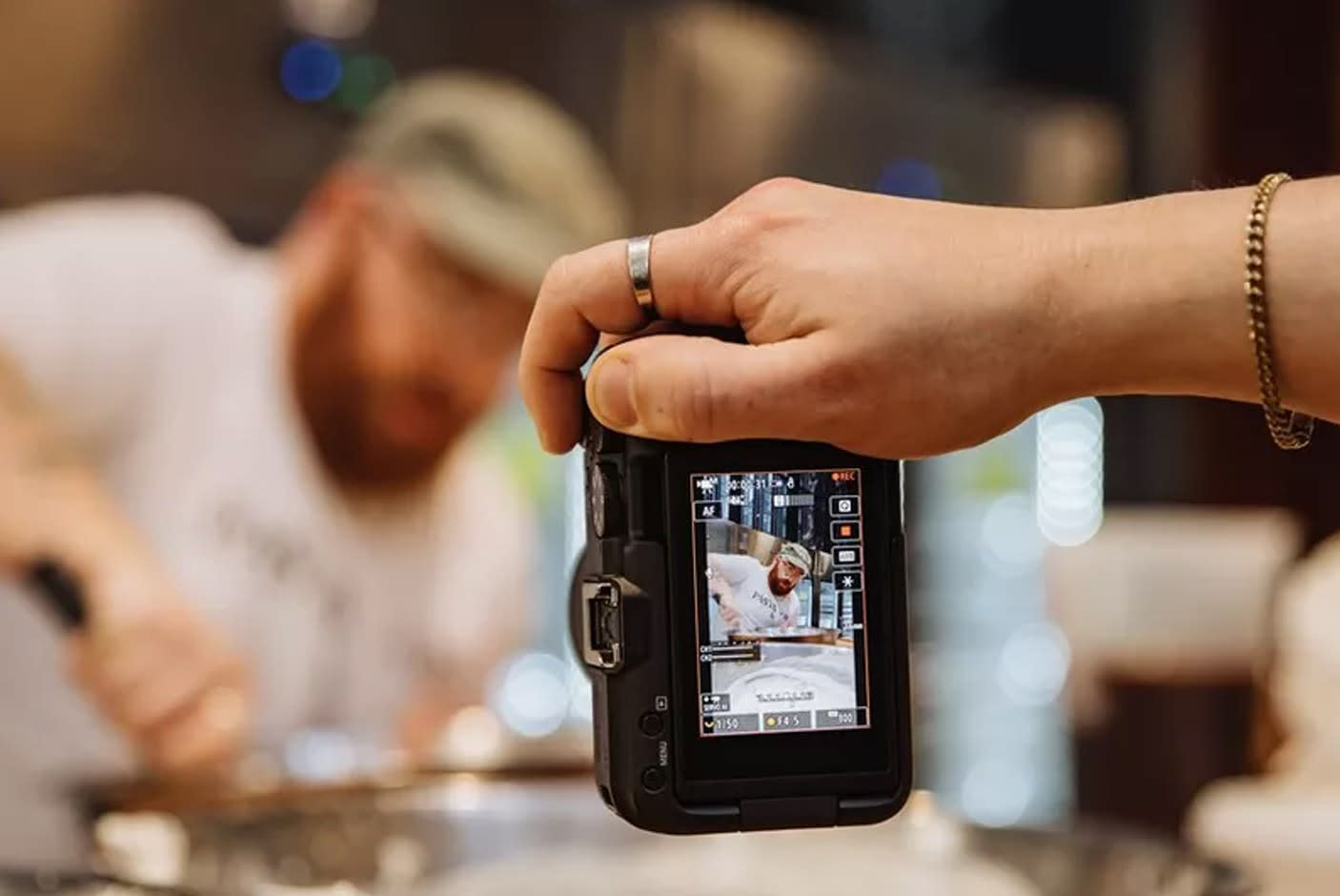 4786459-Tile-3-Designed-For-Vlogging