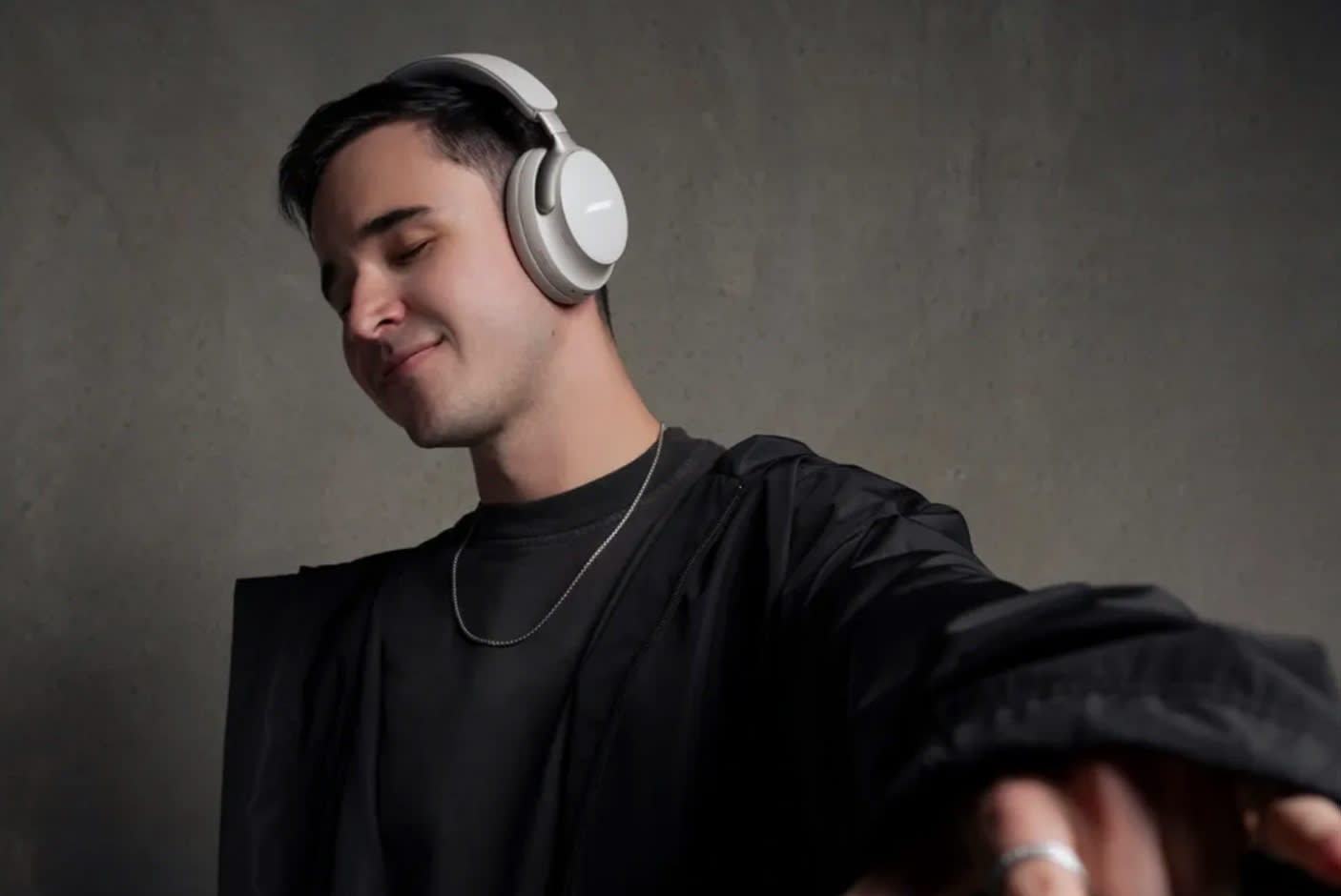 4789695-Tile-5-Bose-QuietComfort-Ultra