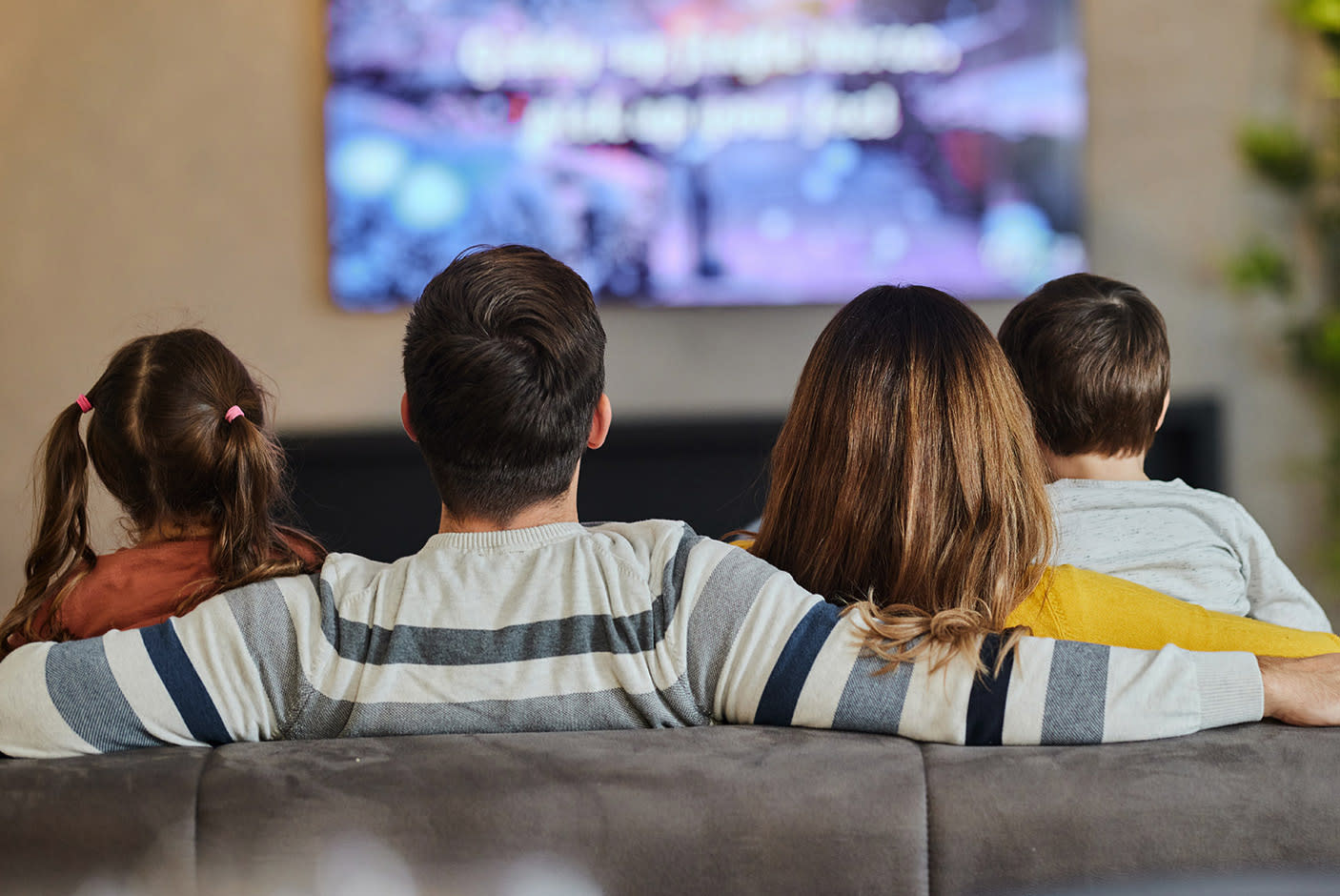 4758633-Tile-7-HbbTV