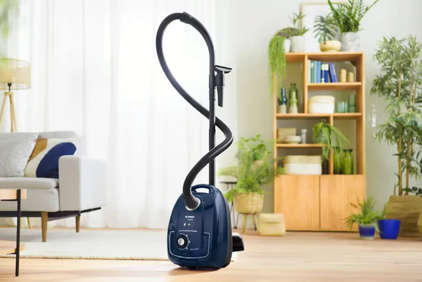 Bosch Σκούπα Με Σακούλα BGL38BU1