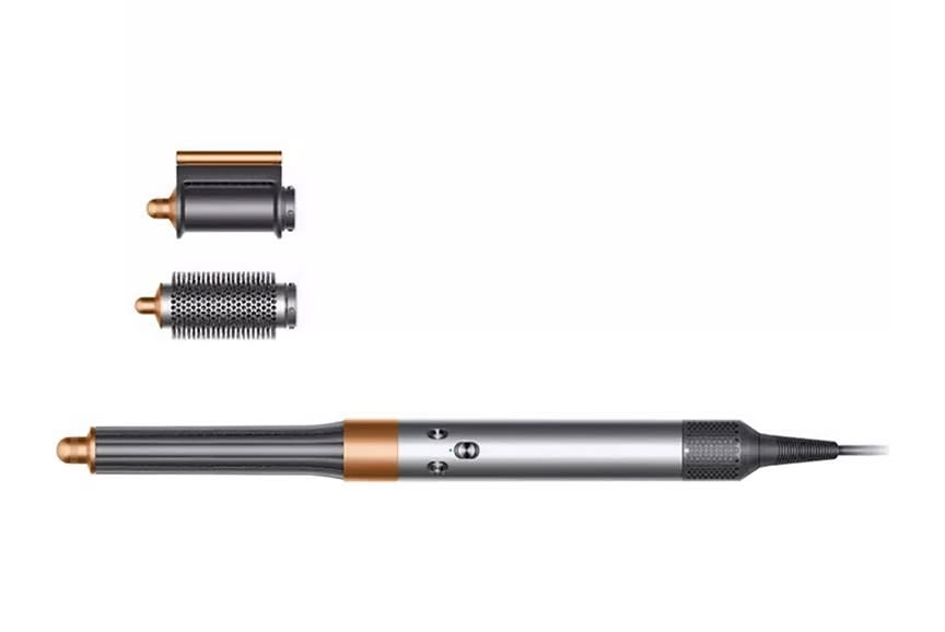 Έρχεται με όλα τα απαραίτητα! 