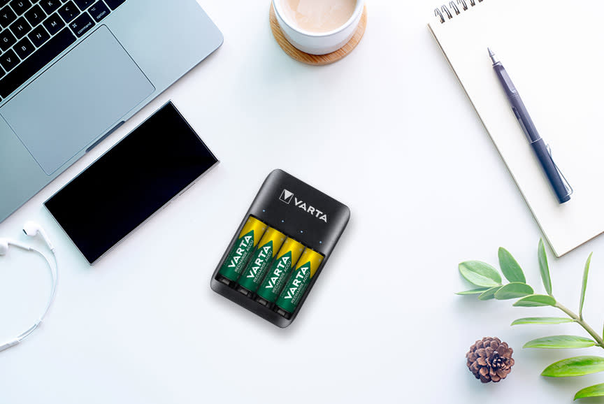 ΦΟΡΤΙΣΤΗΣ ΜΠΑΤΑΡΙΩΝ ΚΑΙ 4AA ΕΠΑΝΑΦ VARTA