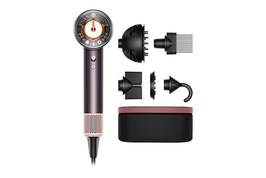 Φέρνει όλα τα απαραίτητα!