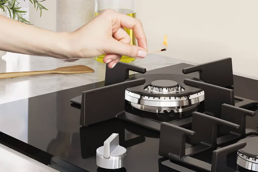 Ένα «τσακ» κι άναψαν!