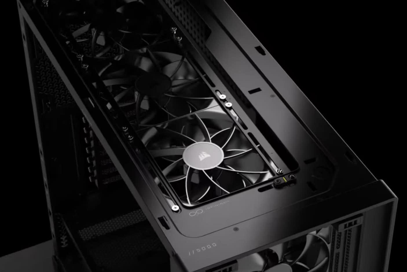 CORSAIR INFINIRAIL™