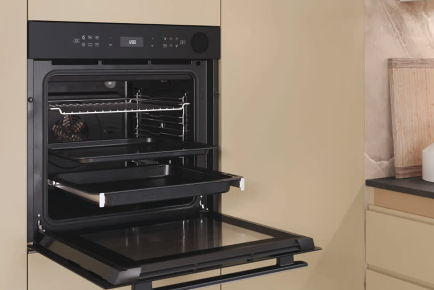 Whirlpool Φούρνος AKZ9S 8220 FB