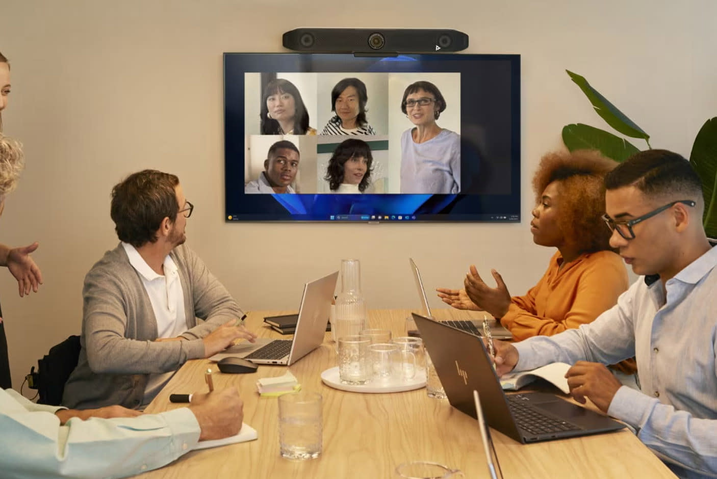 5015898-Tile-1-Be-Transported