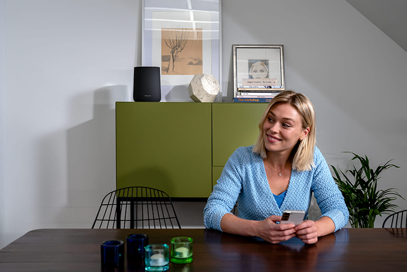 Built-in WiFi Βluetooth®