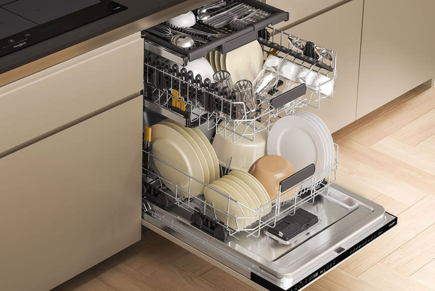 Διαισθάνεται και εκτελεί ανάλογα