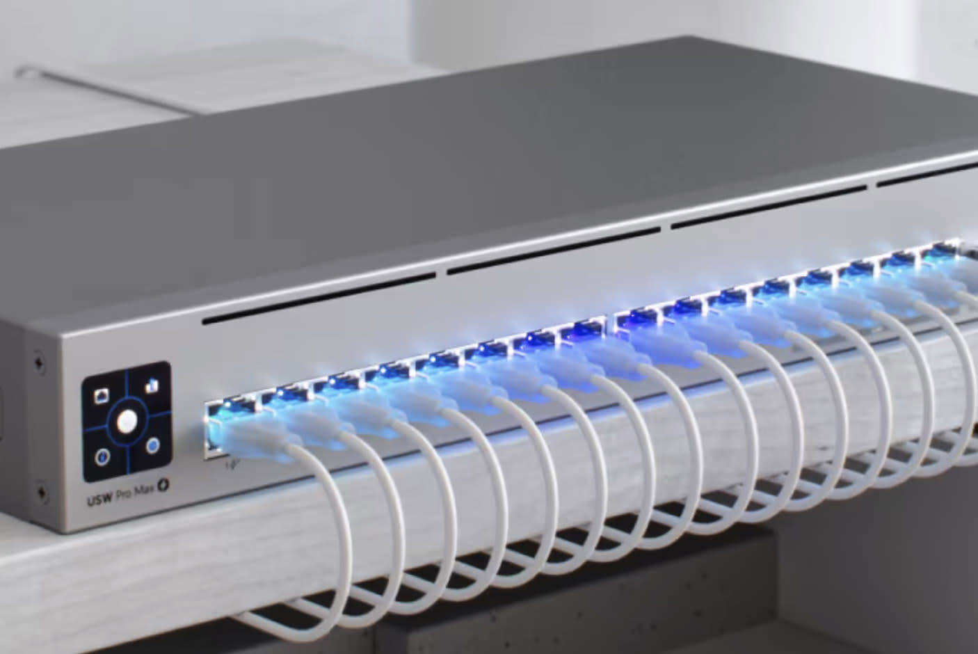 4646320-Tile-1-SFP-Plus-Ports