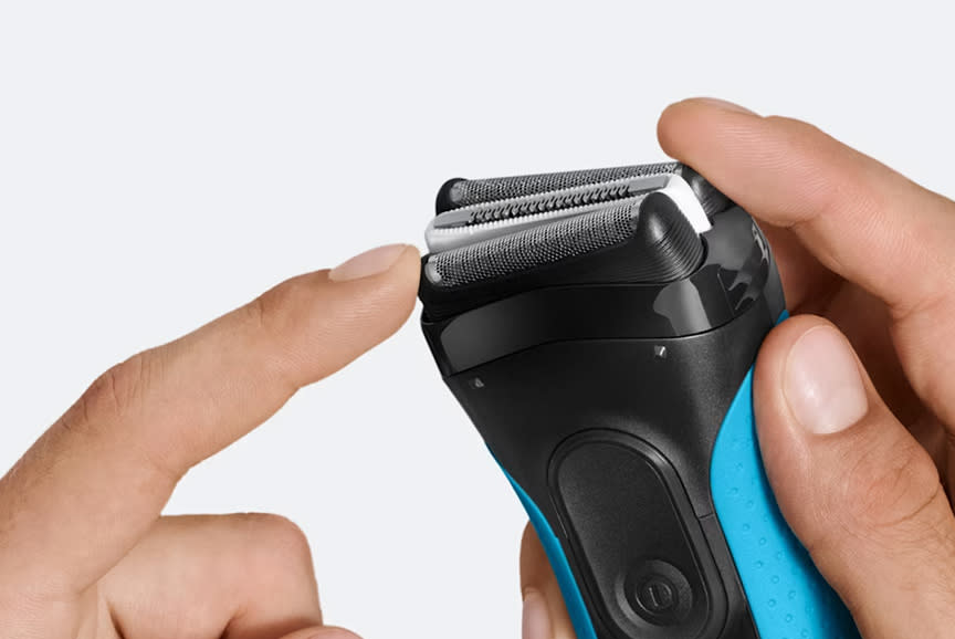 Braun Ξυριστική Μηχανή 310BT/BLUE