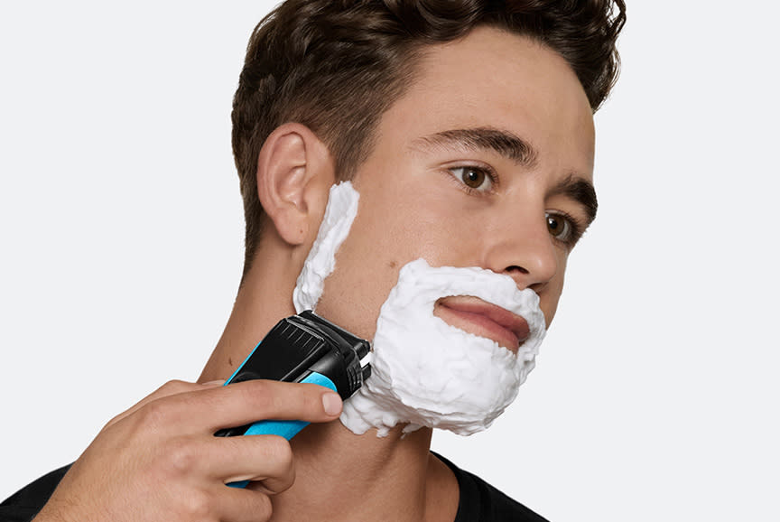 Braun Ξυριστική Μηχανή 310BT/BLUE