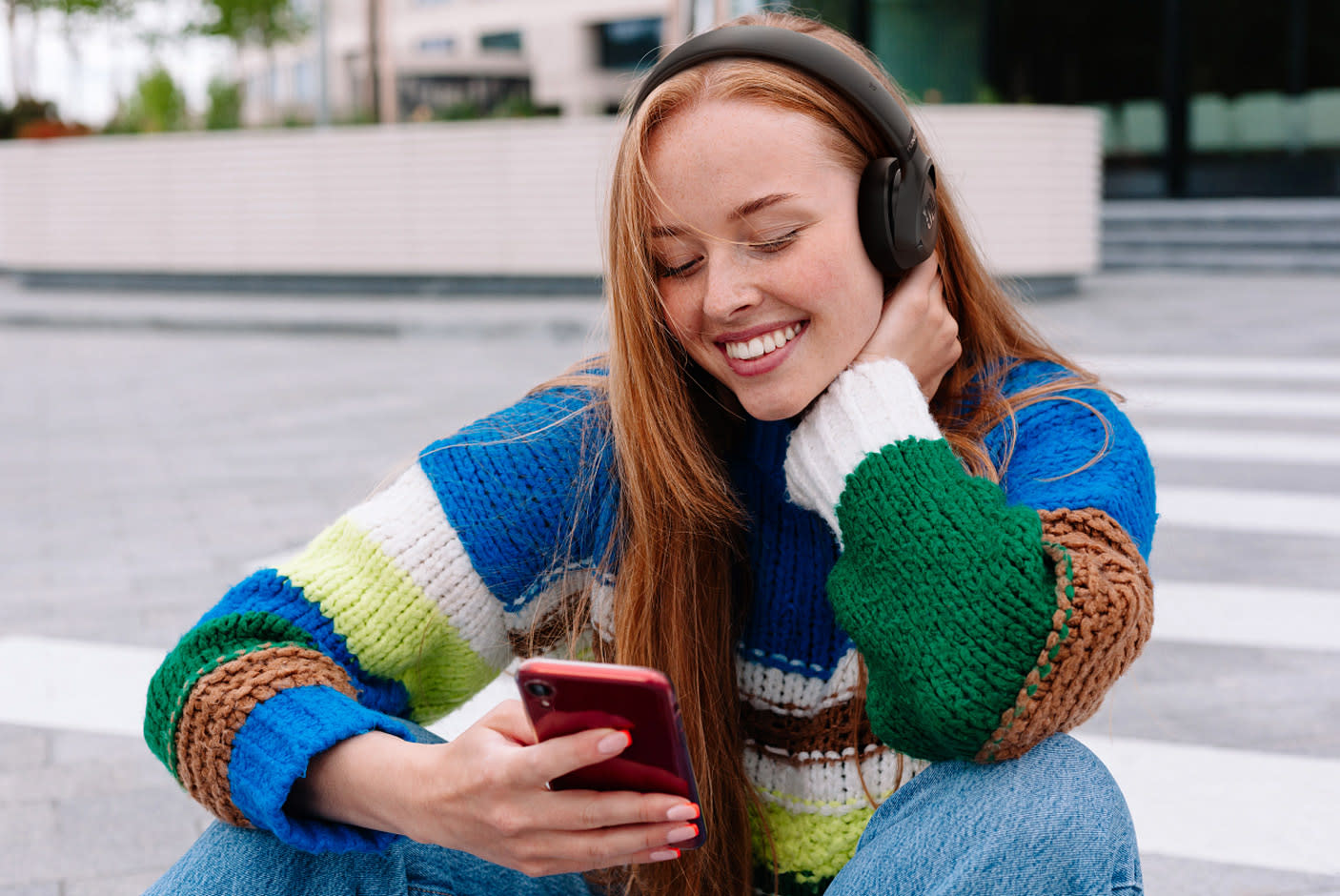 5062918-Tile-7-JBL-Headphones-App