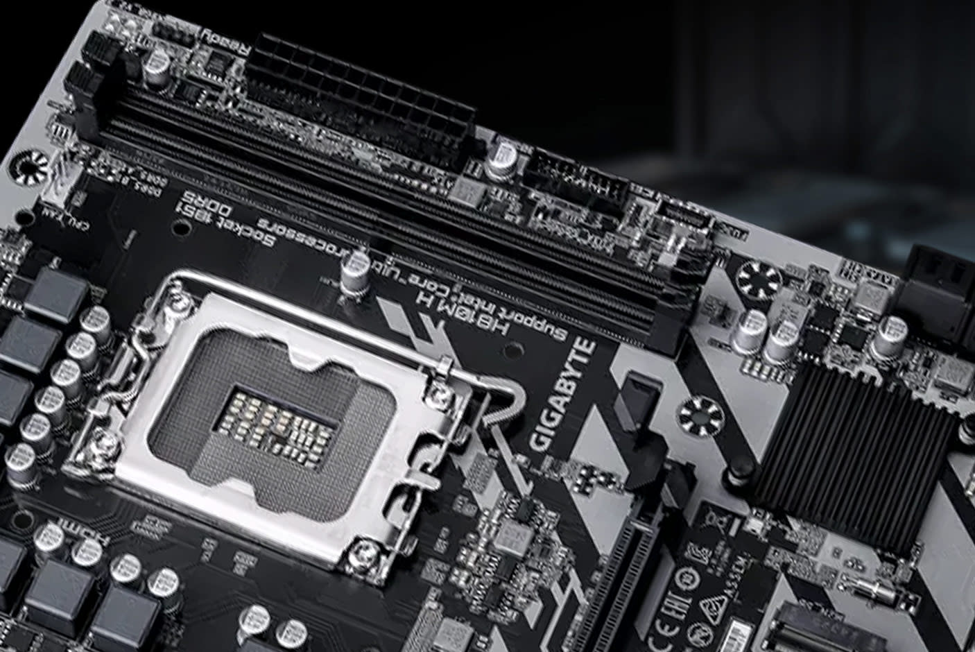 GIGABYTE H810M H