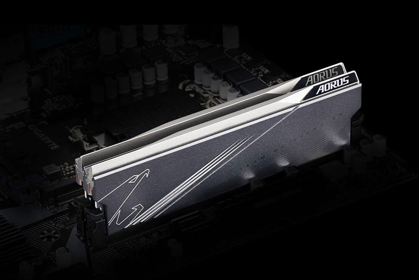 DDR5 XMP 5.600MHz
