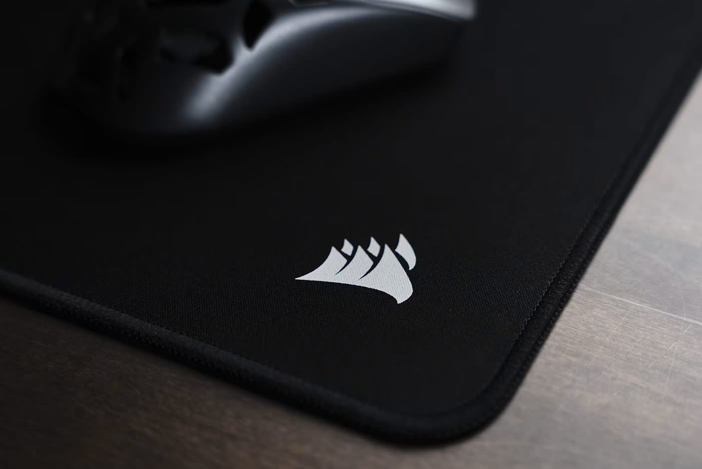CORSAIR MM Anti-fray Cloth Gaming Mouse Pad