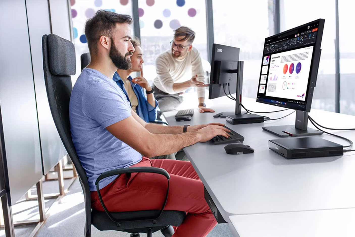 Lenovo ThinkCentre Neo 50q Gen 5 Tiny (Intel)