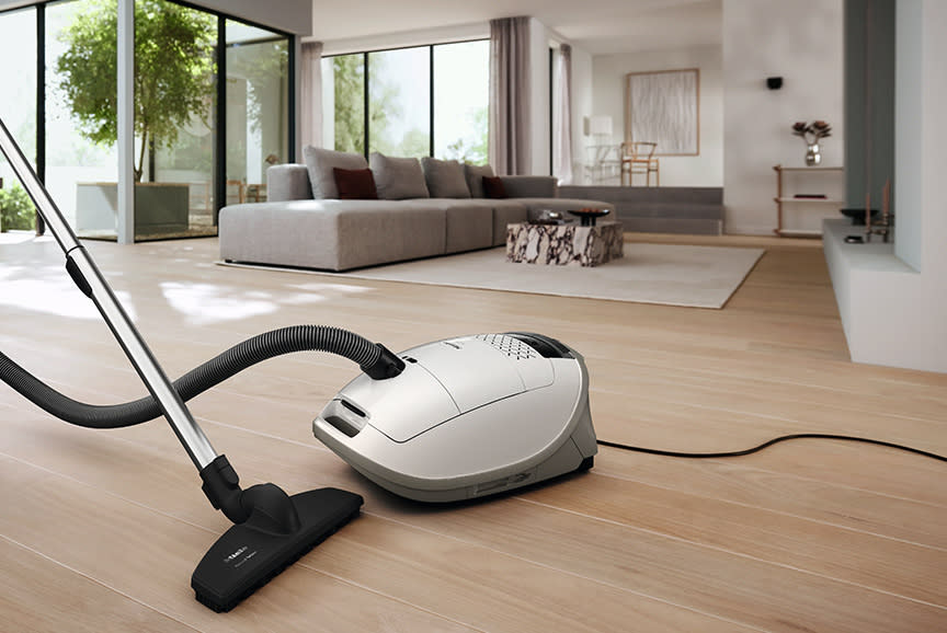 Miele Σκούπα Με Σακούλα Guard M1 Parquet