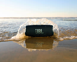 JBL Charge 5
