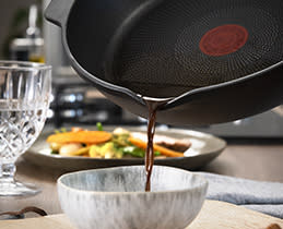 Tefal Robusto Αντικ.Τηγάνι 24 cm E24904