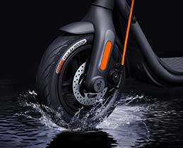 Segway Ninebot eKickScooter F2 PLUS E