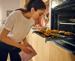 Neff Φούρνος B69CS7MY0