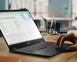 4385764-Box-1-MSI-Prestige-16