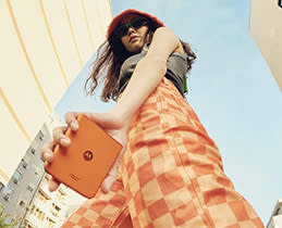 4590775-Box-4-motorola-razr-50-ultra