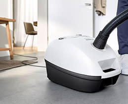 Bosch Σκούπα Με Σακούλα BGB41WH1