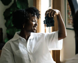 4717198-Box-5-Nikon-Z50II-feels