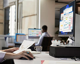 4223861-Box-1-HP-Pro-Desk-400-G9