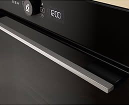 Ρίχνει… πόρτα!