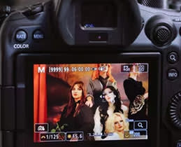 Το εξαιρετικά ποιοτικό και υψηλής ανάλυσης ηλεκτρονικό σκόπευτρο OLED 0,5” έχει ανάλυση 3,69 εκατομμυρίων κουκίδων (με υποστήριξη σημείου θέασης 23mm/ μεγέθυνση 0,76x) και υποστηρίζει ρυθμό ανανέωσης έως 120Hz.  